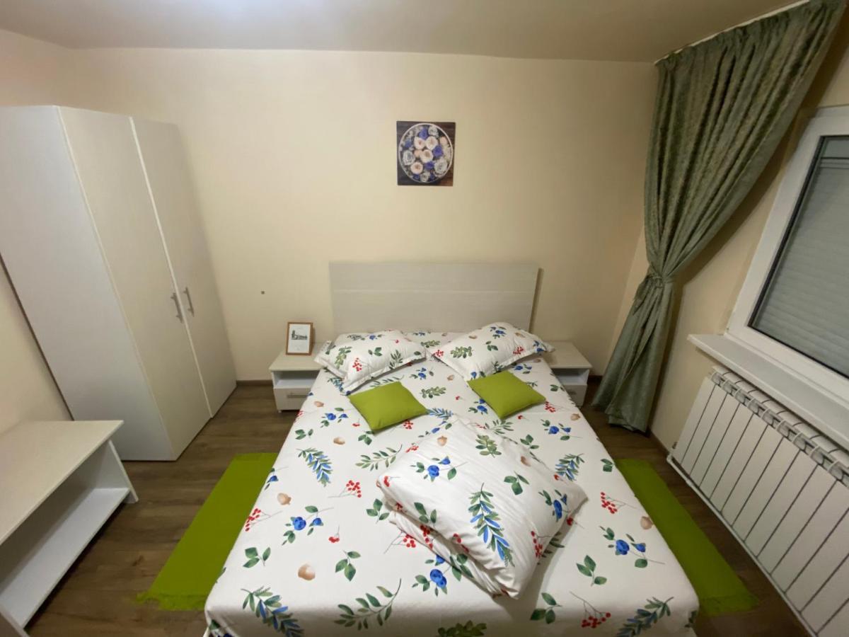 Garsoniera Lux Mioritei Apartment Bacau Exterior photo